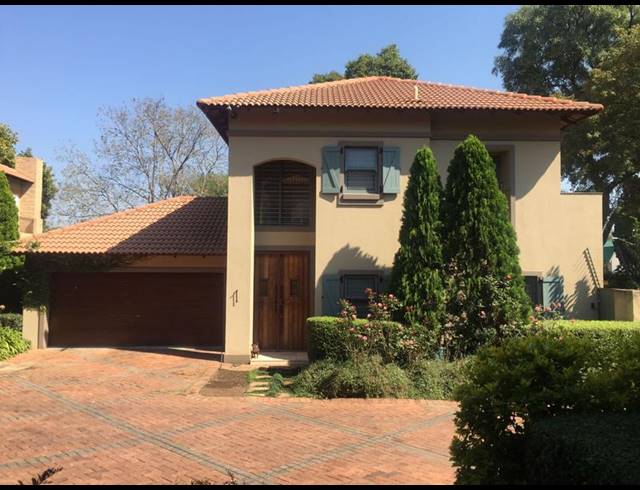 4 BEDROOM HOUSE FOR SALE IN MUCKLENEUK